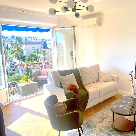 3 Pieces Ensoleillees Vue Jardin Au 6eme Etage, 12 Min Centre Cannes *